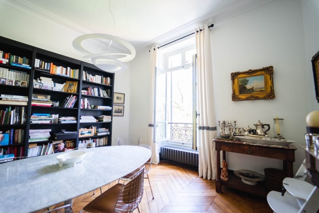 Rideaux et voilages sur mesure pour une grande maison