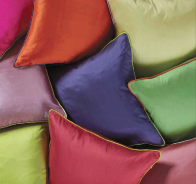 Coussin et housse de coussin 40/40 passepoilé
