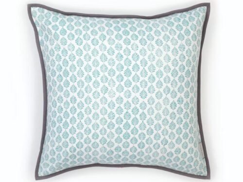 Coussin en coton imprimé motif végétal stylisé coloris bleu turquoise
