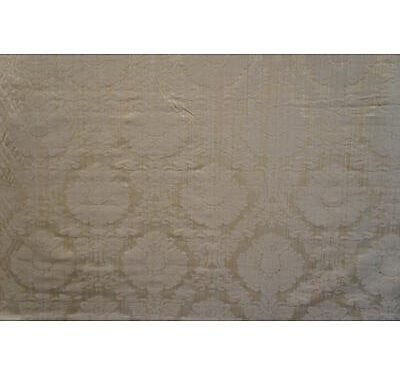 Tissu damassé et chiné motif grenade Gris
