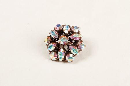 Bouton Bijoux Diamant Blanc a Reflet Multiple