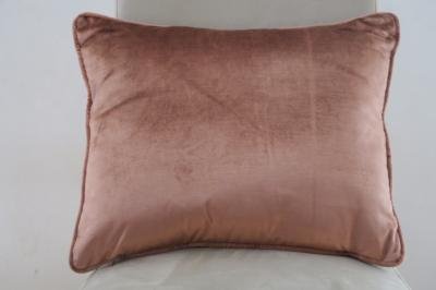 Paire de coussins en velours de soie cuivre et simili cuir