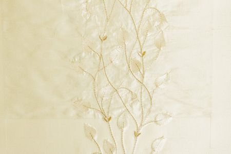 Soie Brodée Climbing Leaf F281-04 White Ivory