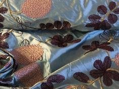 Soie shantung brodée Sorgue lagon
