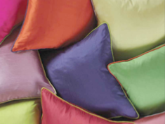 PLAIDS, COUSSINS, ACCESSOIRES